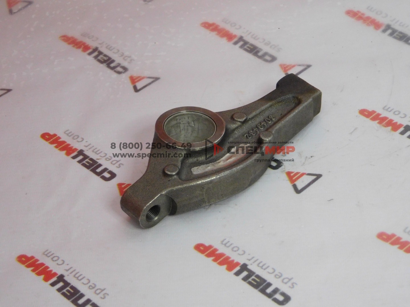 Коромысло клапана Cummins M11 4003914,4003906,4003910,3400974,3400970,3064600 1